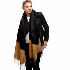 Black & Brown Oblong Tassel Scarf